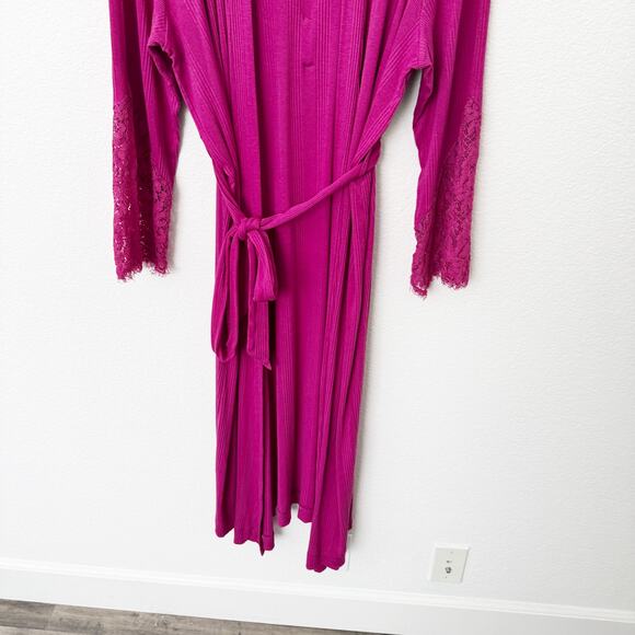 [Anthropologie] Magenta Pink Ilia Lace Sleeve Belted Wrap Robe Size Large L/XL - Picture 6 of 11